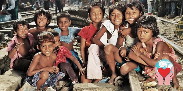 bambini tokai ferrovia Dacca Bangladesh