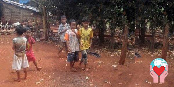 bambini poveri Vietnam