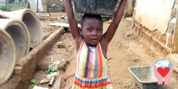 Bambina del Camerun