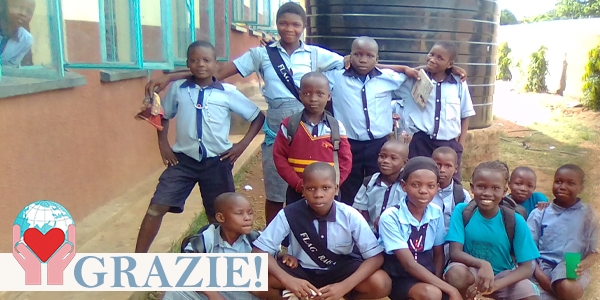 bambini felici Uganda
