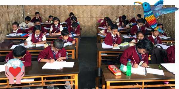 bambini a scuola India