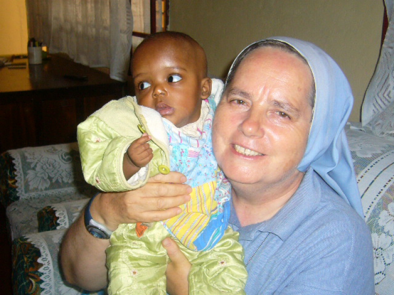 Suor Nadia Monetti, suore Giuseppine in Kenya