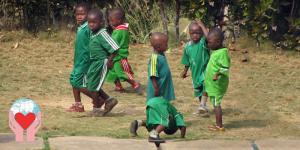 Bambini poveri Camerun 