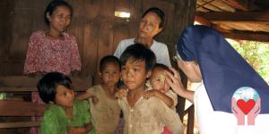 famiglia povera Myanmar